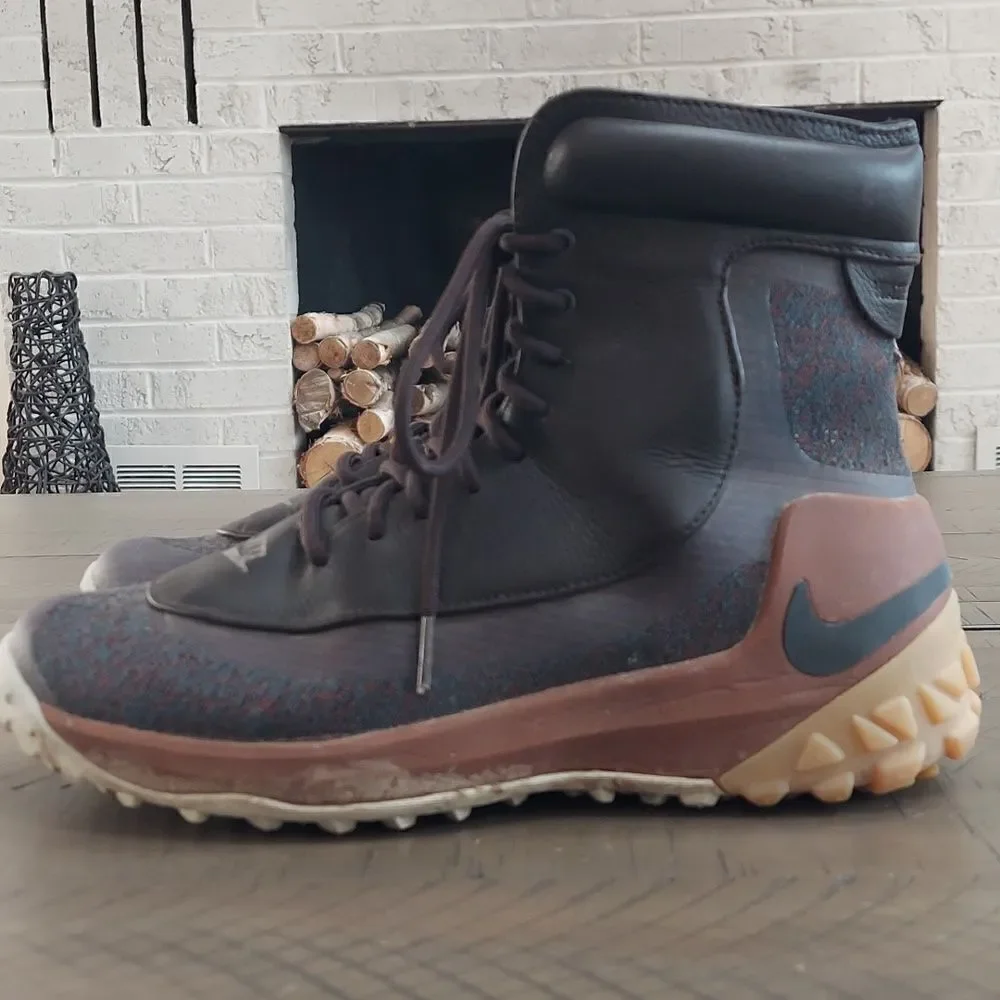 Nike great leather zipper